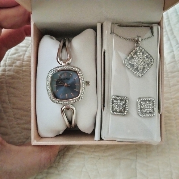 Ellen Tracy Silver Watch, Necklace and Earrings Jewelry Set - Picture 10 of 12
